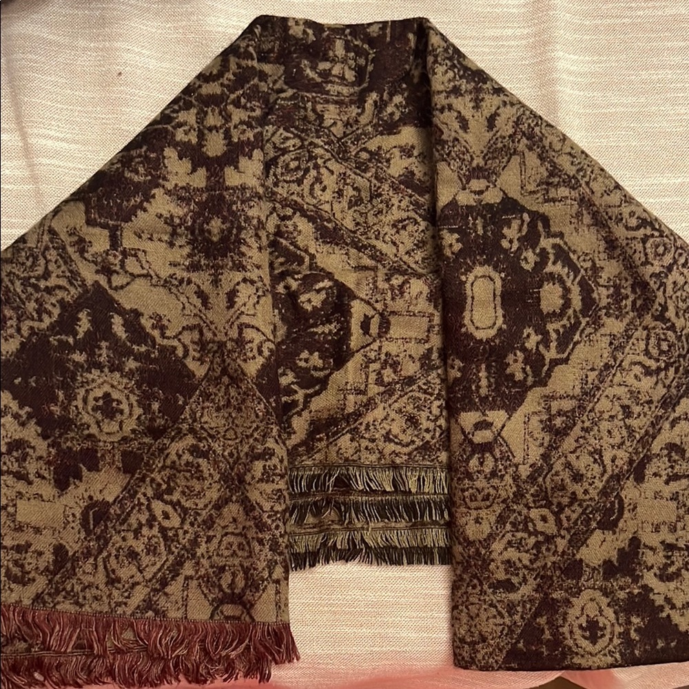 Elegant Brown and Tan Tapestry Shawl/scarf